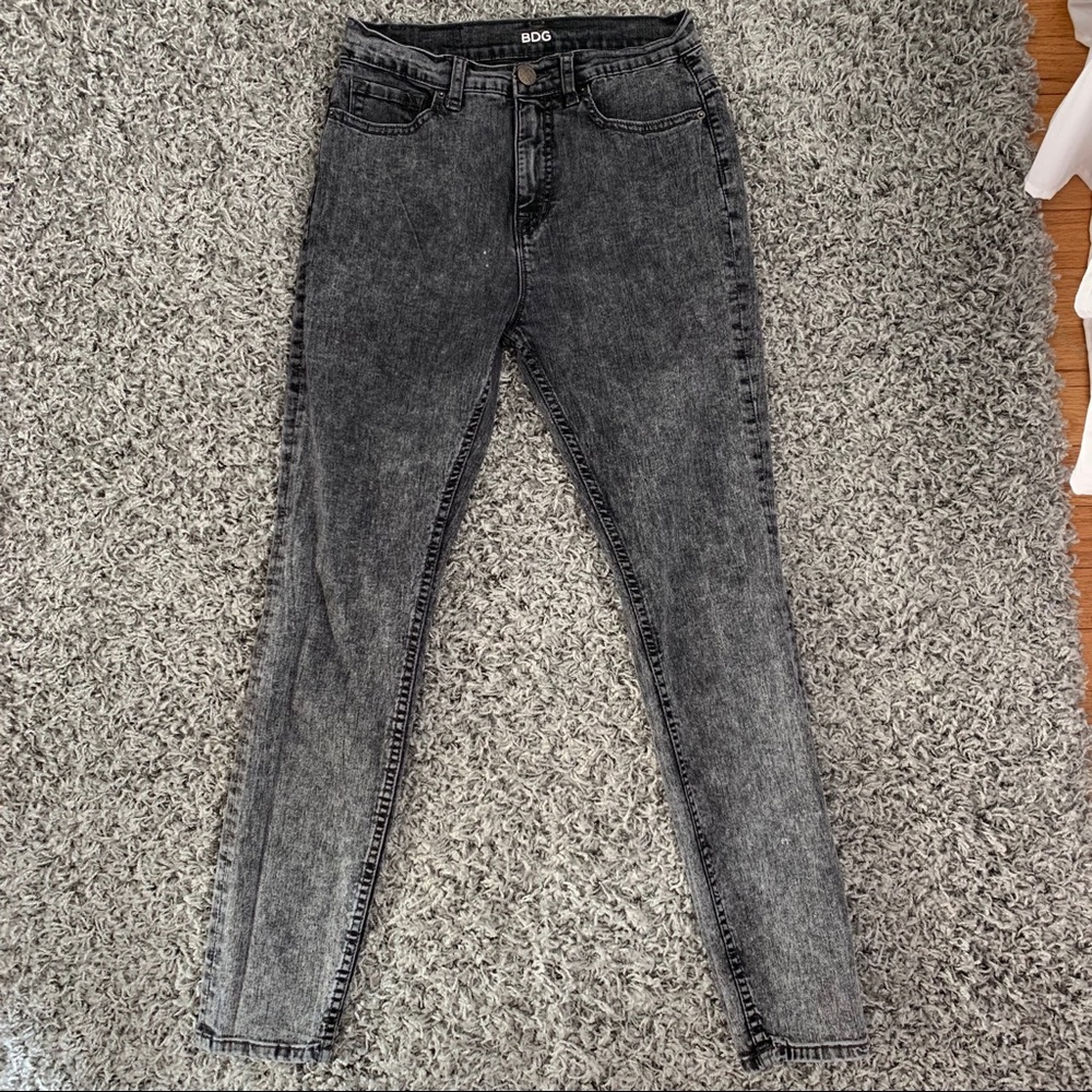 BDG Twig High-Rise Grey Acid Wash Ankle Jeans